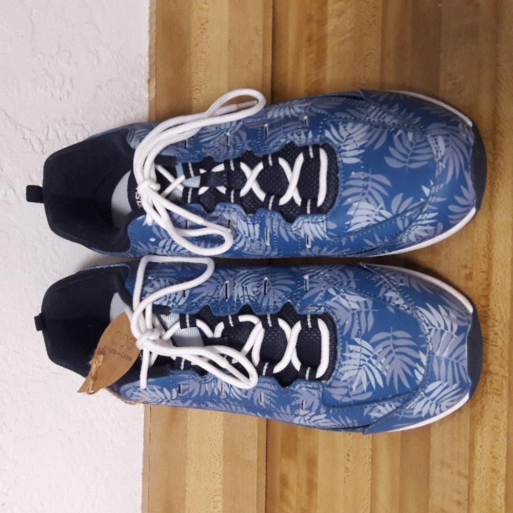 NWOT "Easy Spirit" SE ROMY25  Woman's Walk/Run Sneaker Size 12M